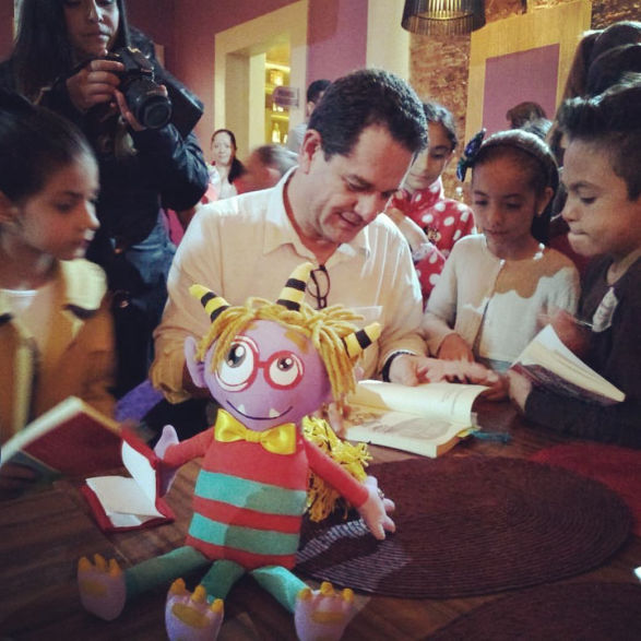 Héctor Domingo - Libros infantiles para niños y niñas de 8 a 12